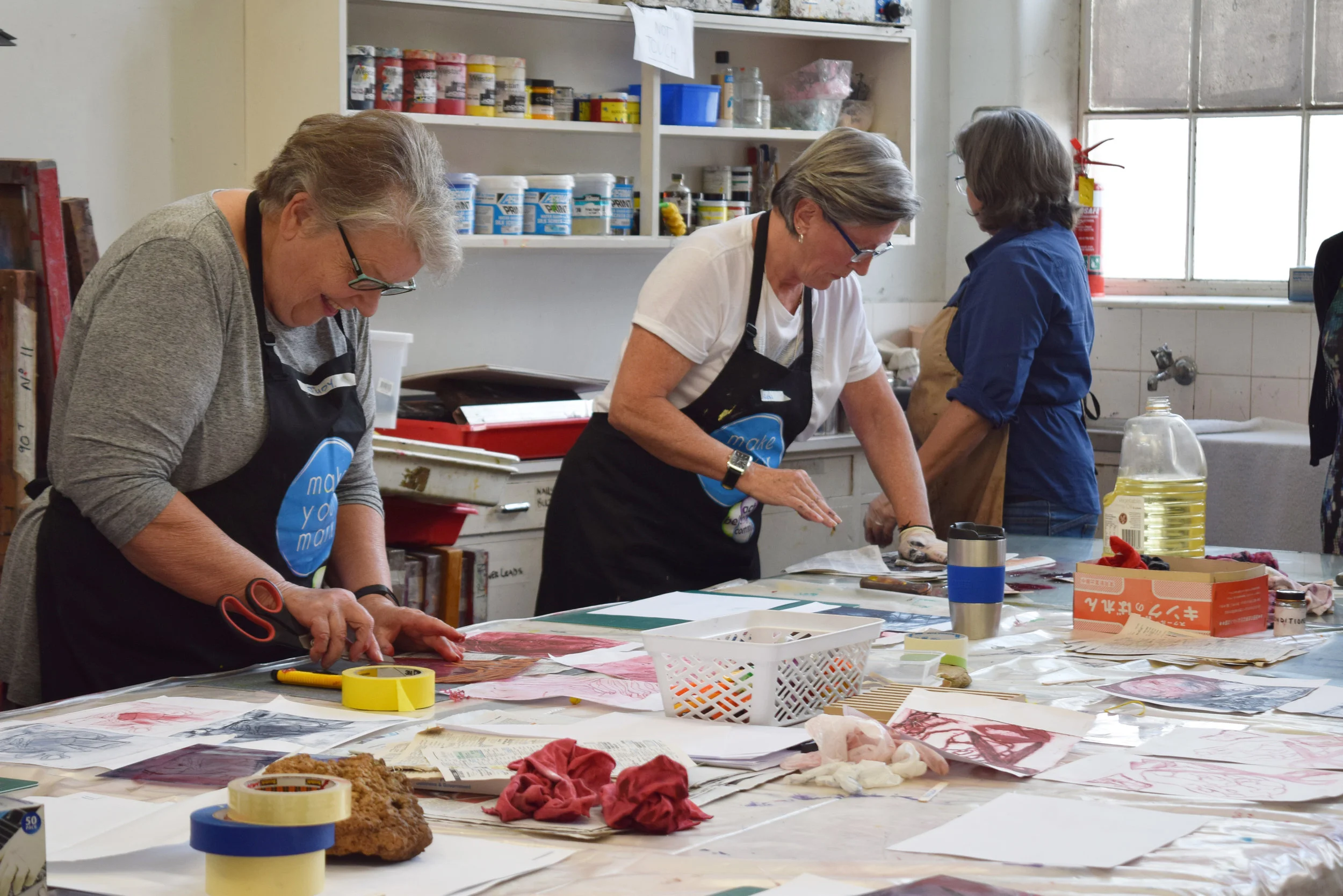 Printmaking with Monique Bosshard-Curby.JPG