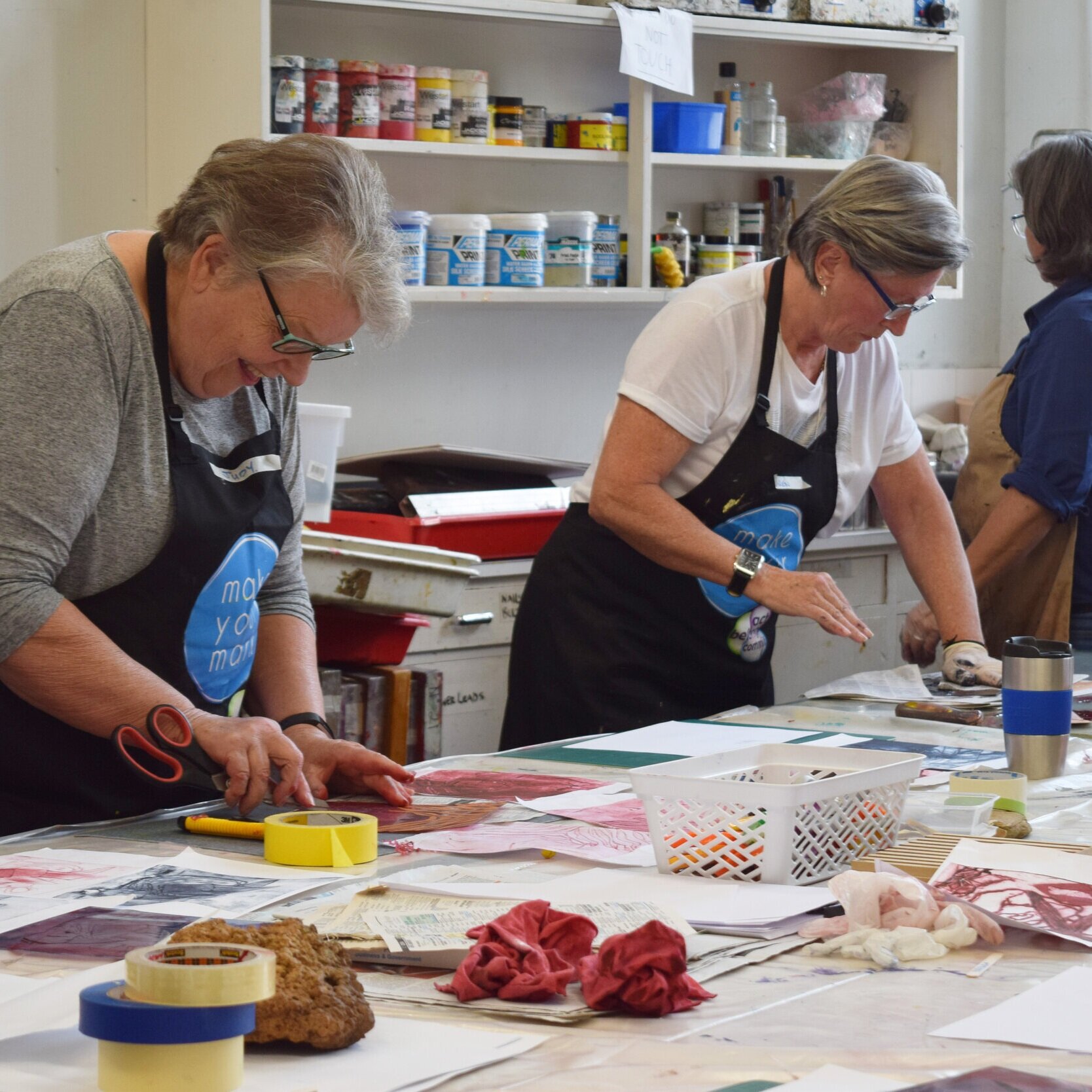 Printmaking with Monique Bosshard-Curby.JPG