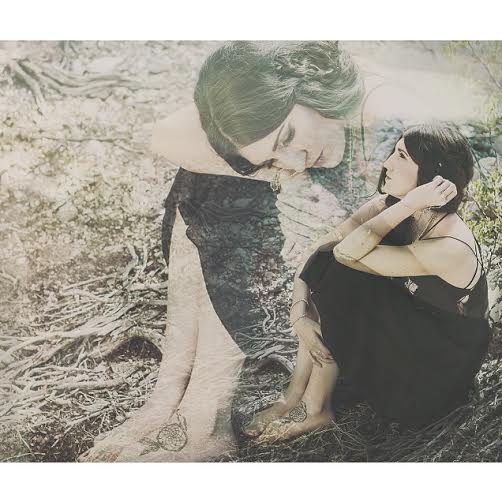 {Gifted with a special edit from the Roots Lookbook by Brie Seavey, http://www.soulsynergyimagery.com/ }
