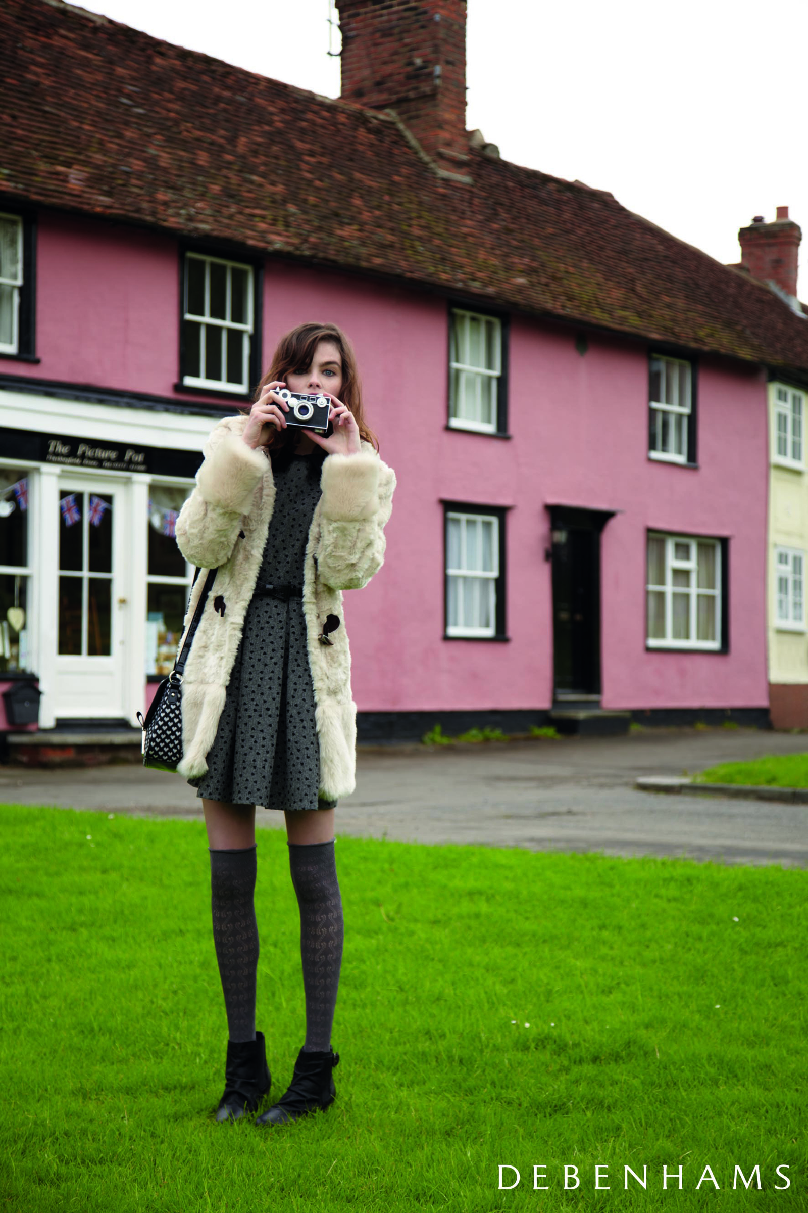 THAXTED_AW2012_3.jpg