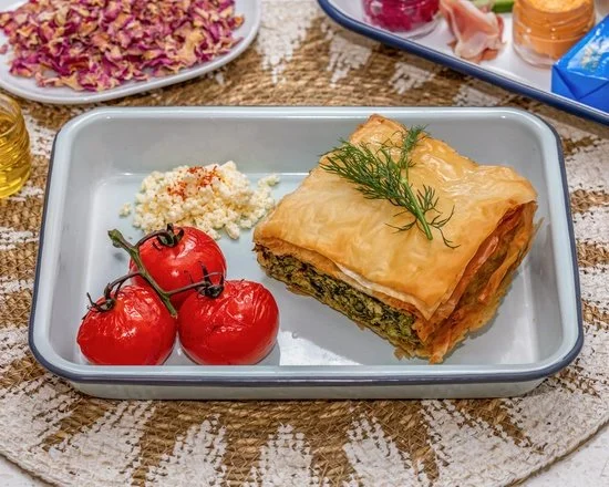 LoveFodKitchen_Spanakopita_550x440.jpg