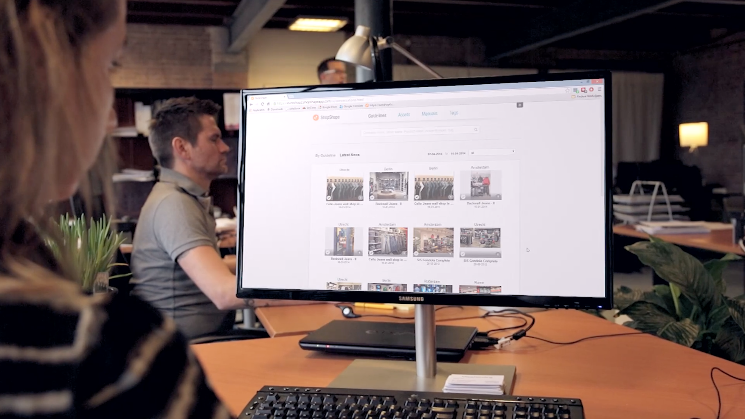 Head office can then track and monitor compliance in real time across all stores. Any issues? The application allows communication to ensure a speedy remedy of compliance problems as they arise - giving them a full insight and overview into how stores are merchandised