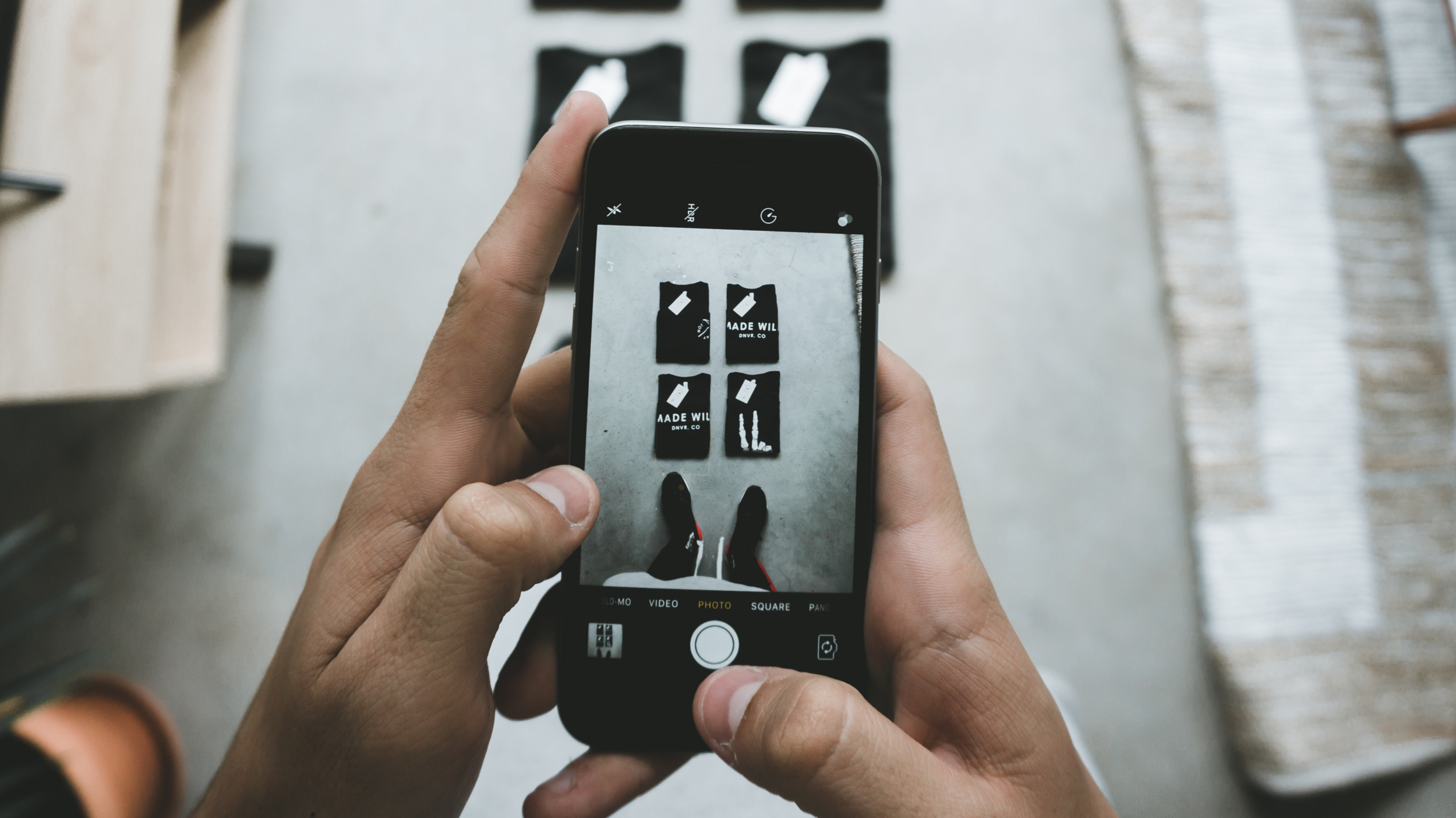 3 Ways to Integrate Digital Devices to Enhance the In-Store Customer Experience