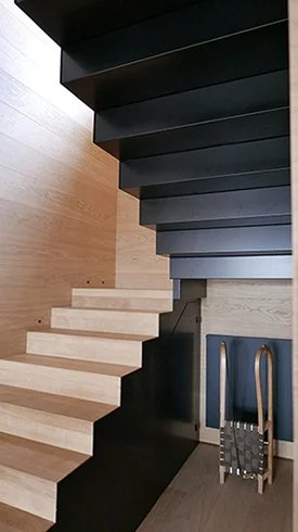 3 Escalier A L9990019.JPG