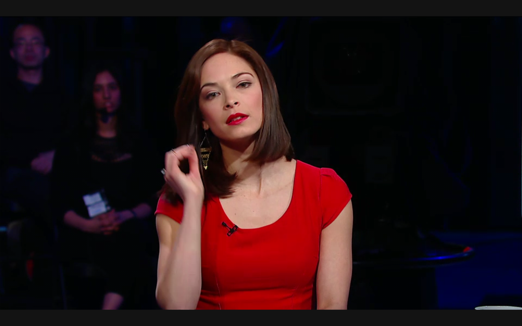 Kristin Kreuk - Actress - wearing Birds of North America