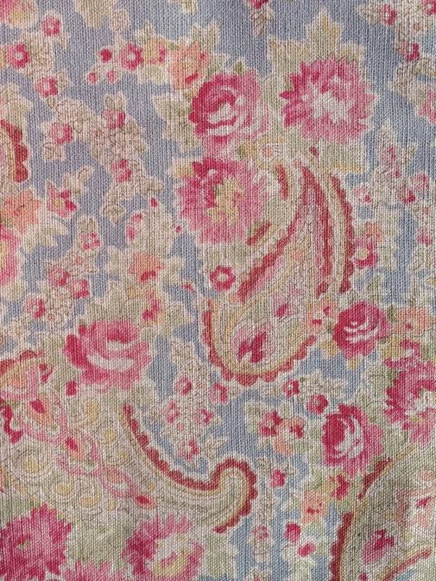 vintage paisley powder