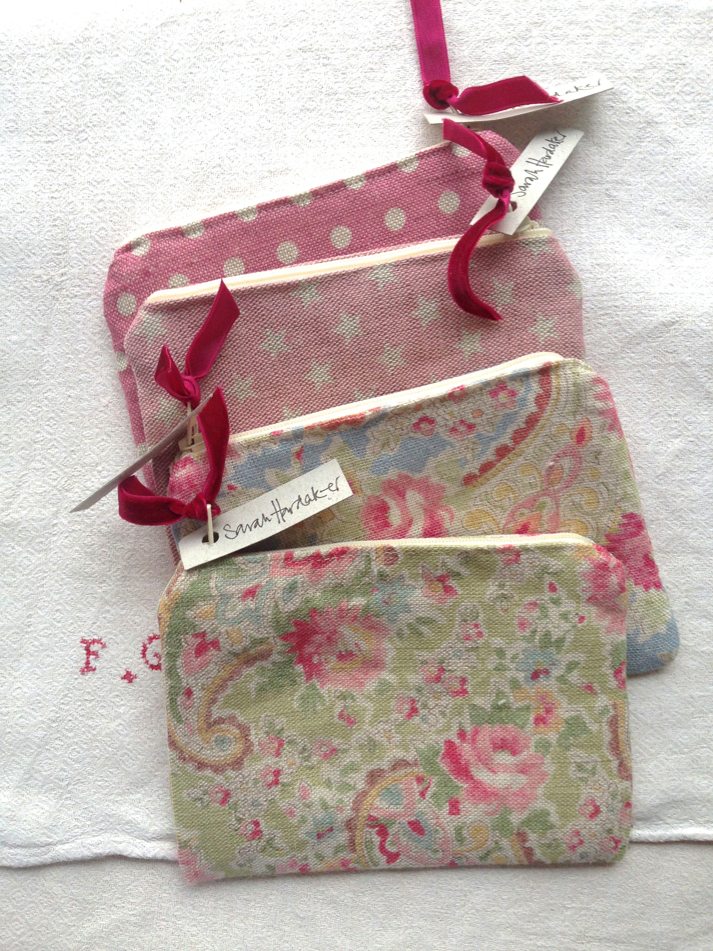 zip purses.jpg