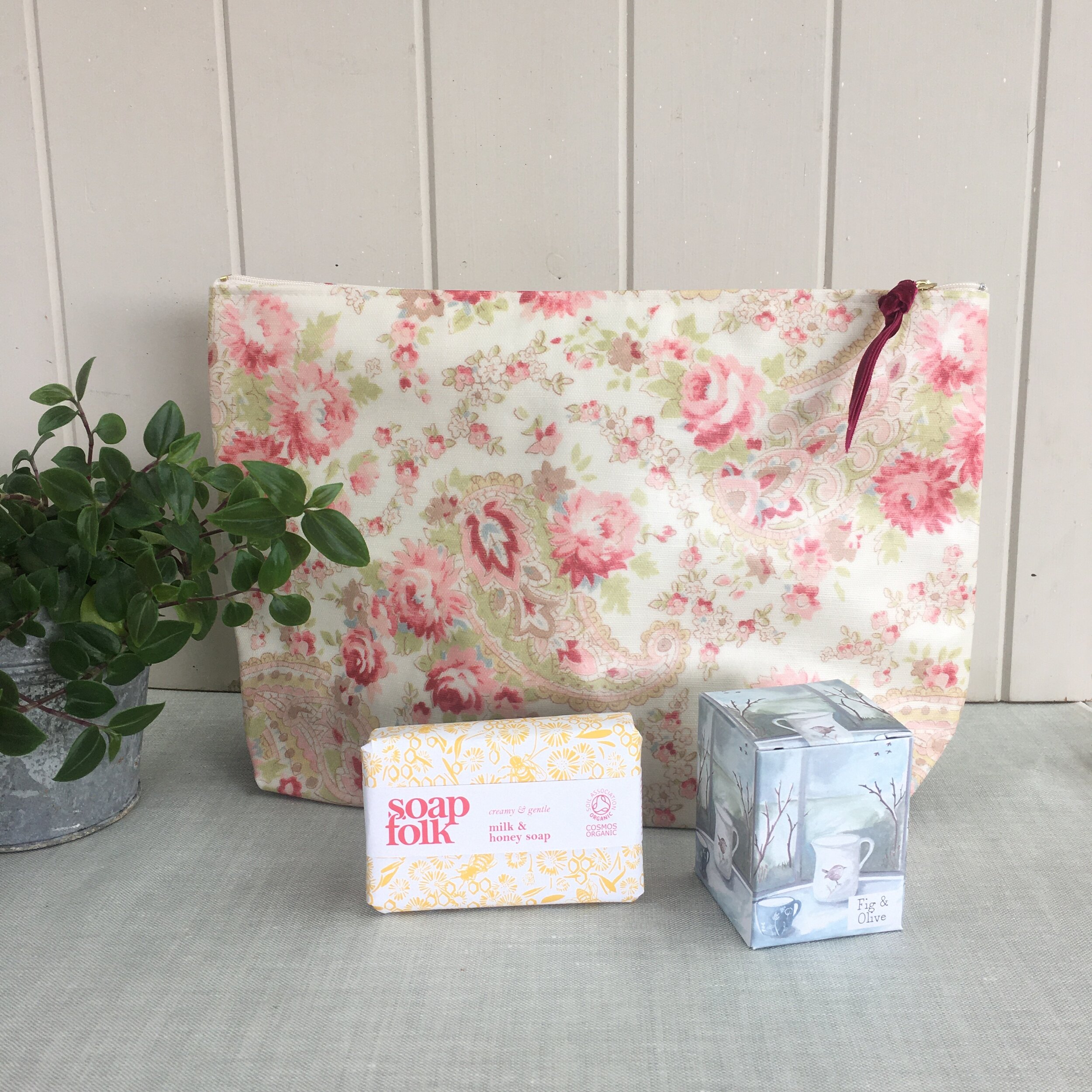 gift box washing, soap folk and candle