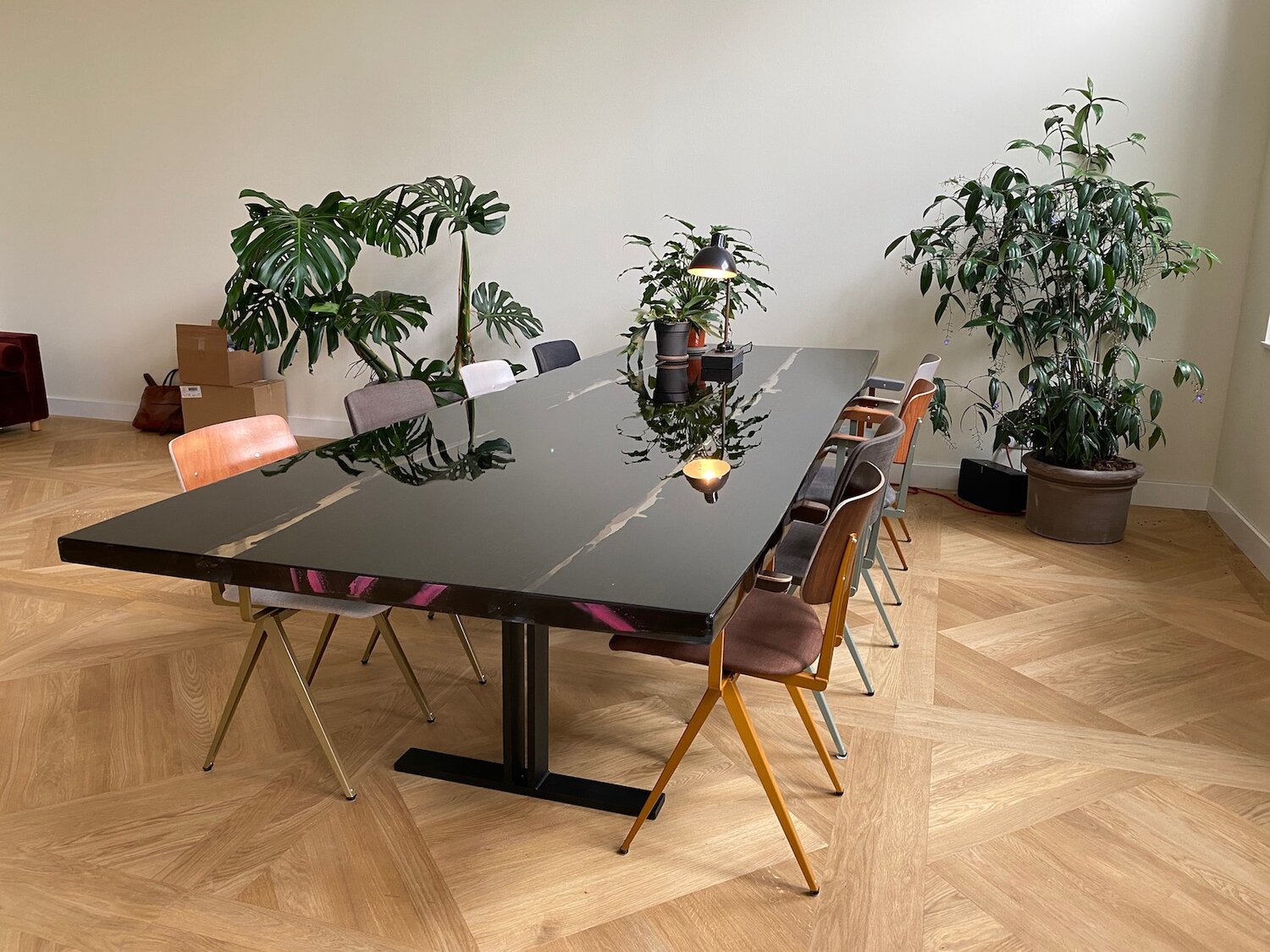 Fossiel eiken tafels — Amsterdam | Epoxy tafel op