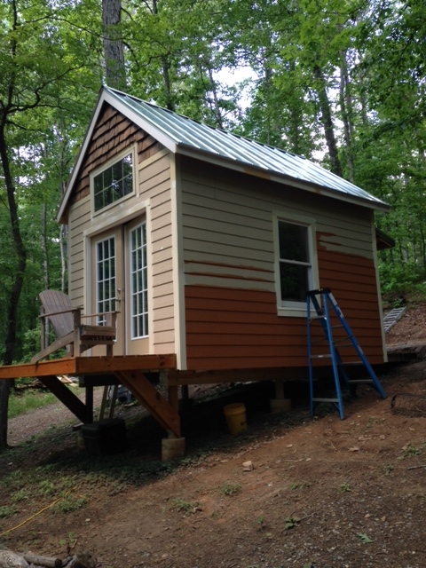Paint going up on one of the sides.