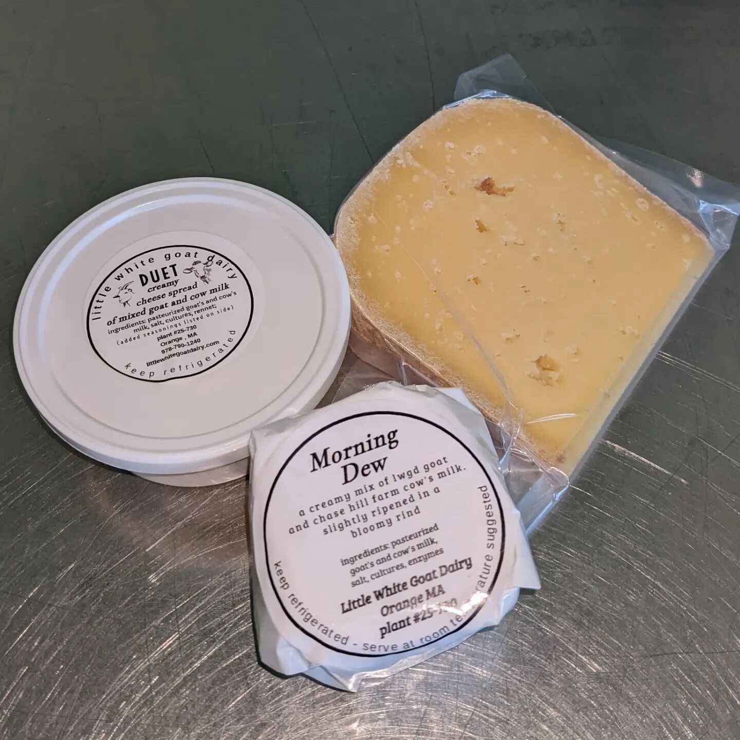 Duet Fresh, Morning Dew Surface Ripened, or Cave Aged Dis Leches! We have cheese for everyone's plate. These three are all absolutely wonderful mixed goat and cow milk cheeses. I make the Duet and Morning Dew here at Little White Goat, and our partne