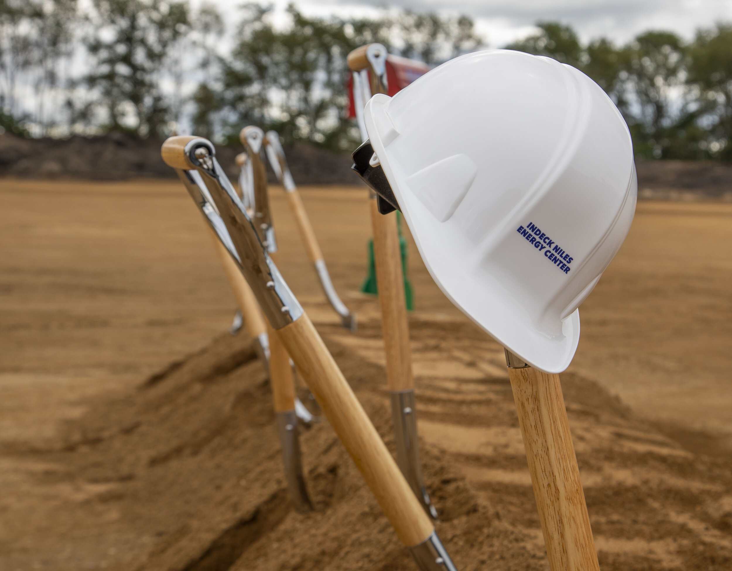 Indeck groundbreaking022.JPG