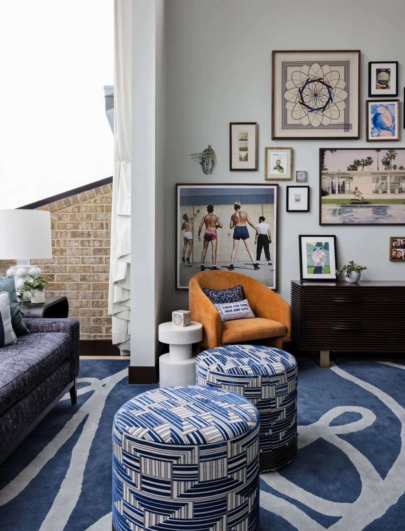 TAMPA ARTISTIC INTERIOR DESIGNER