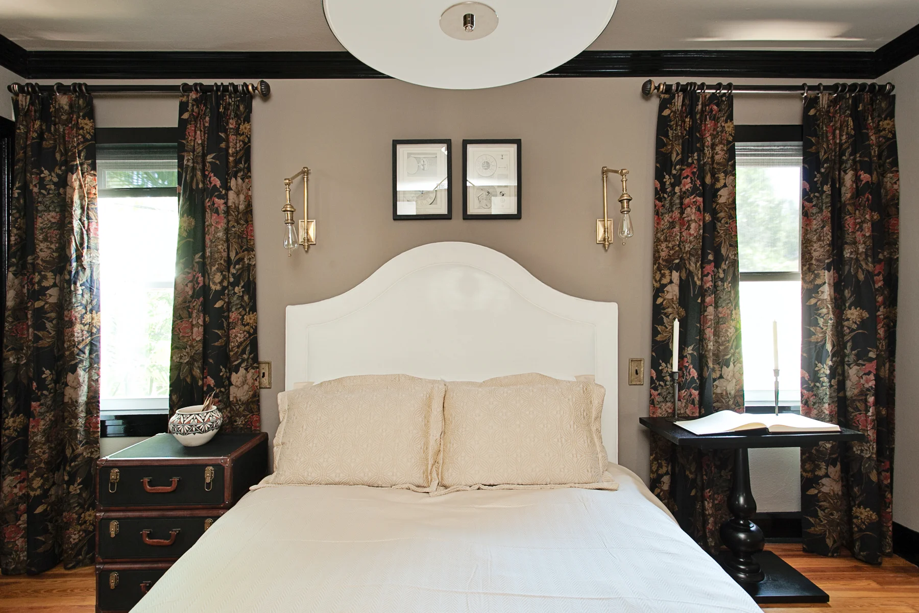 Sherlock Bedroom Theme