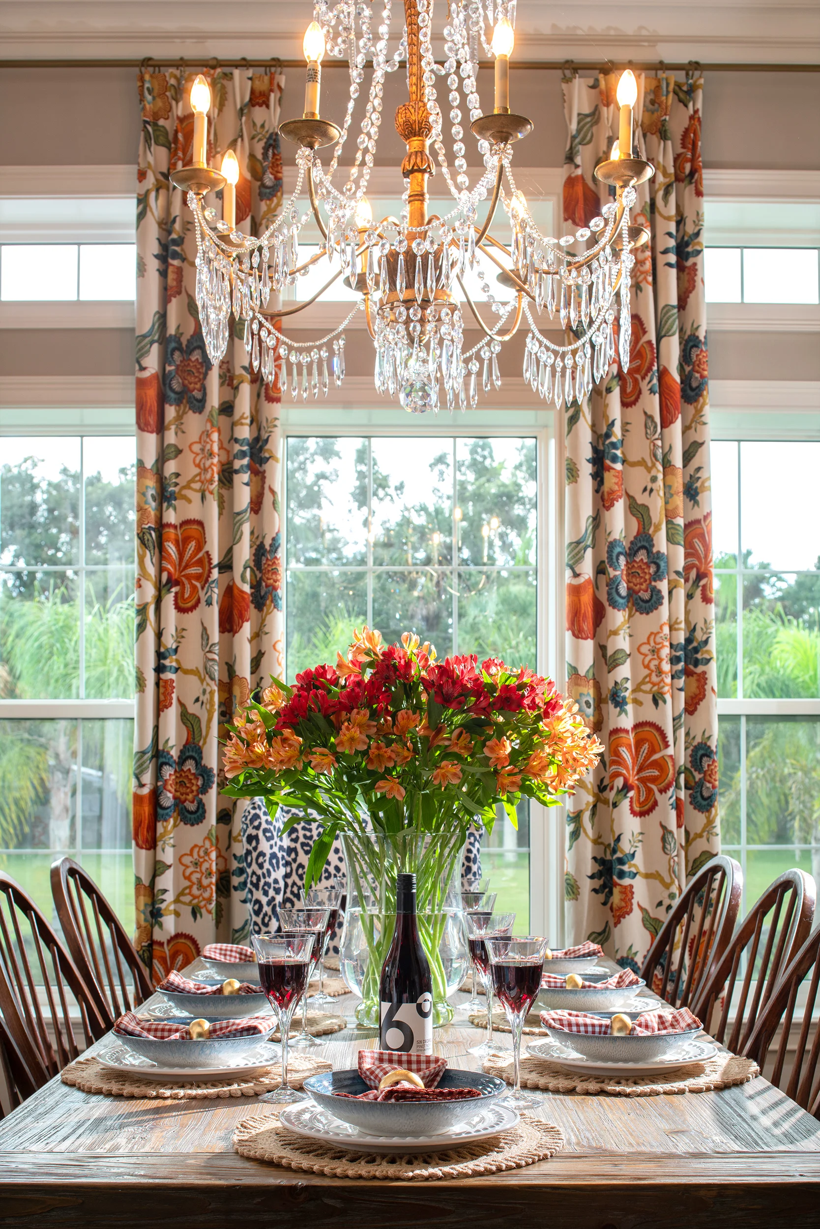 FORMAL DINNING ROOM