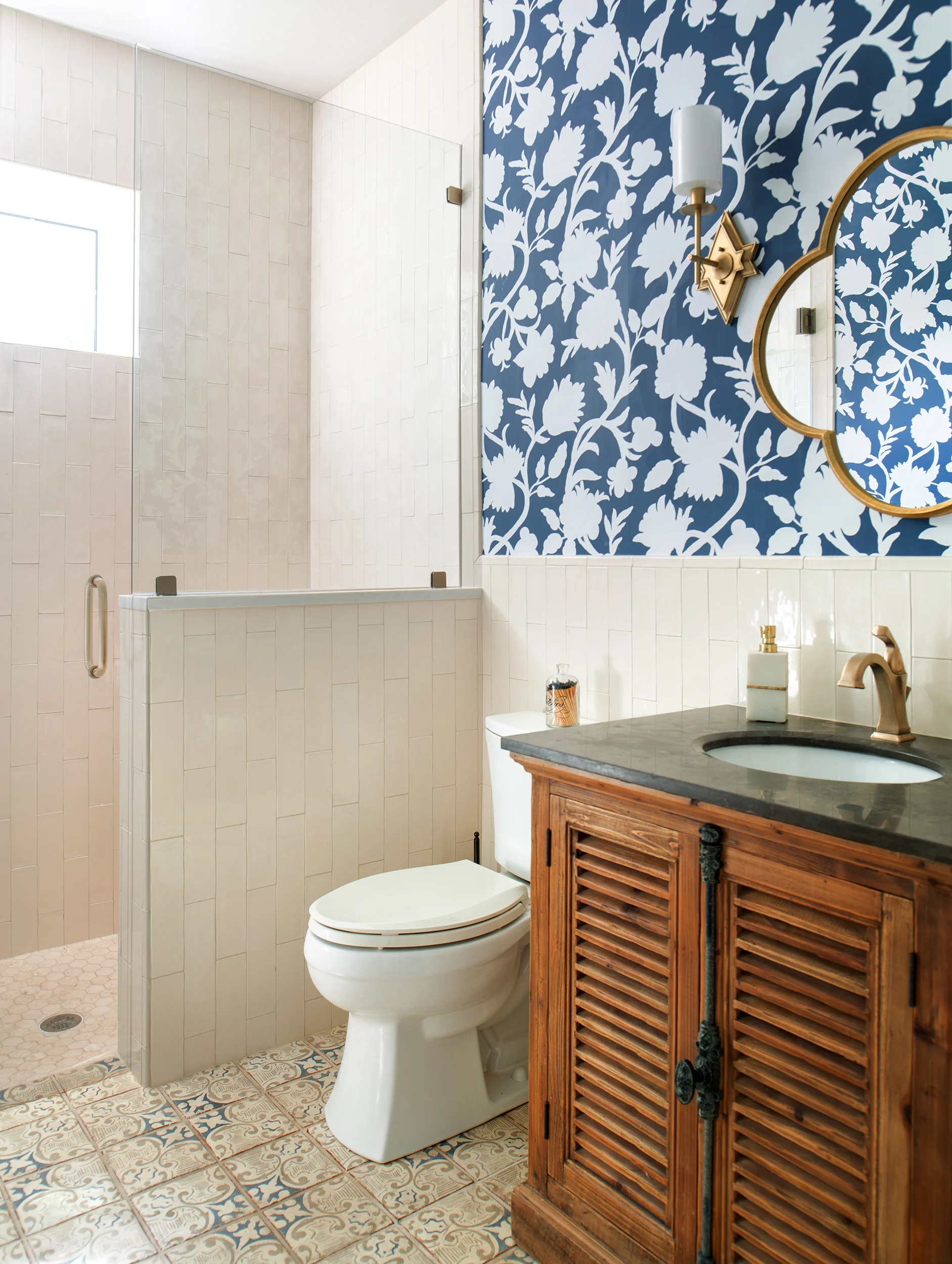 COASTAL LIVING BATHROOM
