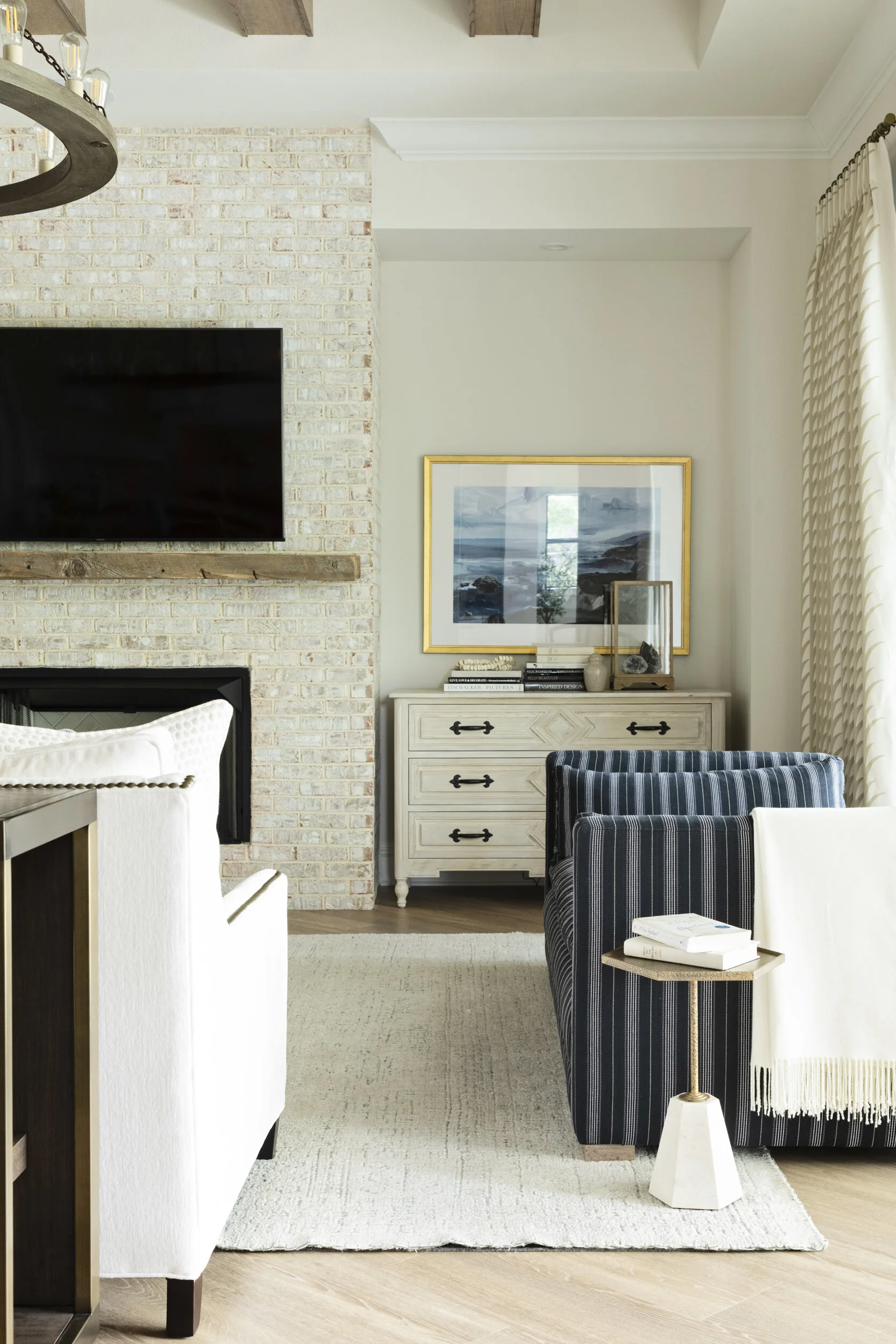 STYLISH, LIGHT & AIRY CUSTOM HOME — LISA GILMORE DESIGN | INTERIOR ...