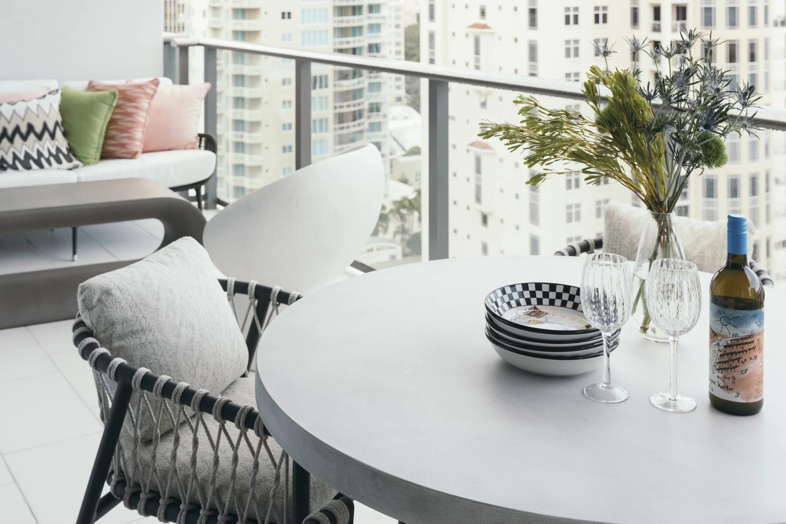 OUTDOOR-SPACE-CHIC.jpg