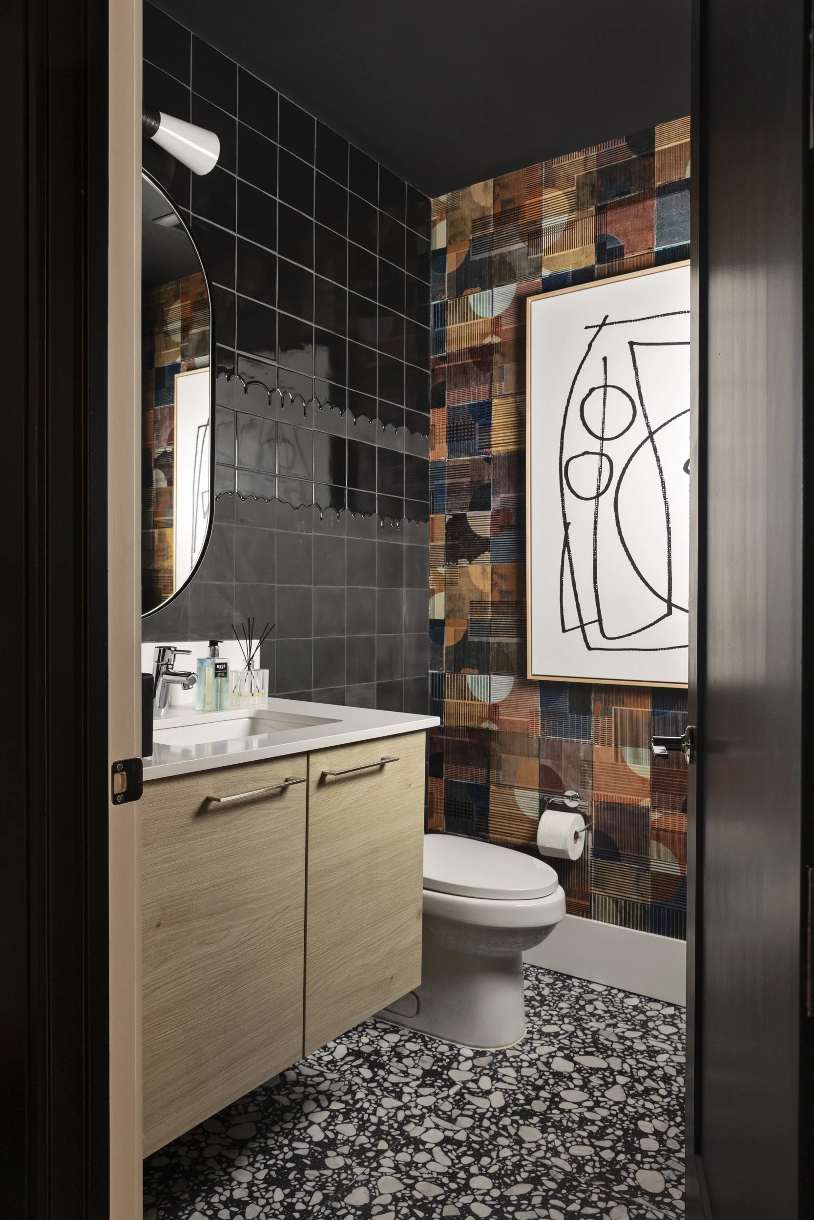 MID-CENTURY-MODERN-BATHROOM.jpg