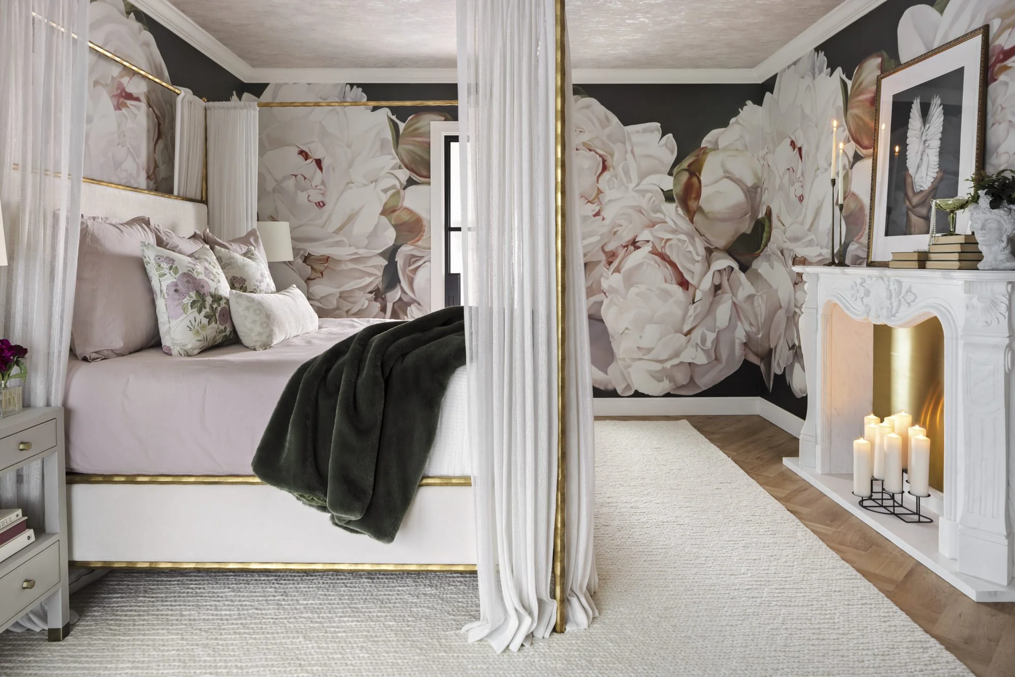 Parisian Room: Your Ticket to Relaxation