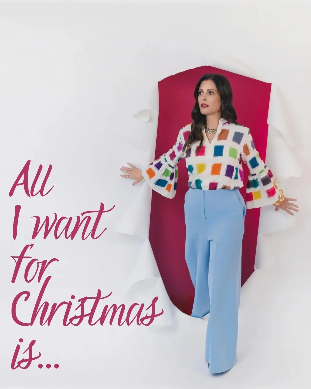 All I want for Christmas is... 🎁 🎄 Lisa Gilmore&rsquo;s Wishlist

1. @kenfulk &ldquo;The Movies in My Mind&rdquo; Book 
2. @mounserstudio statement cocktail rings 
3. @houseofhackney Garden Umbrella
4. @lamaisonpierrefrey Rangiroa fabric - drapery 