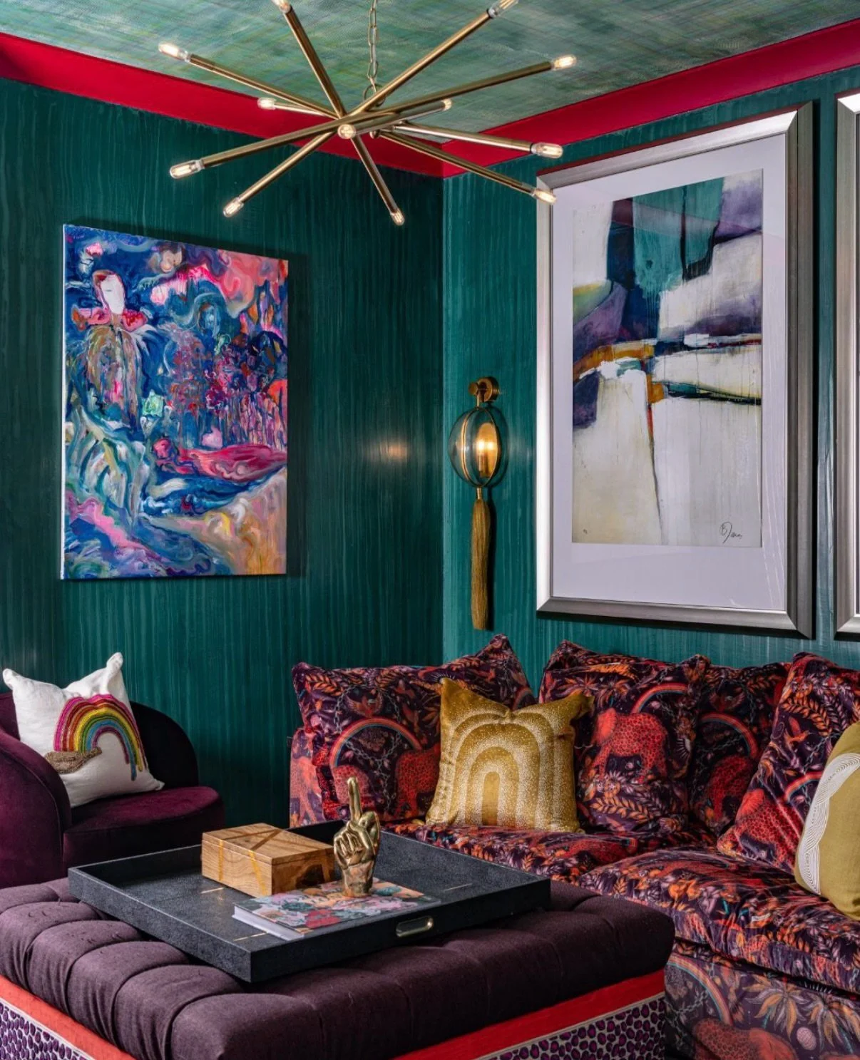 We LEVEL-UP Ceilings&hellip;

Grasscloth, Color Blocking, Cork, Paint, Molding, Beams. If you can imagine it, we may have already added it above out heads!

Photo 1 📸@penlightmedia

Photo 2-4 📸@nativehousephotography