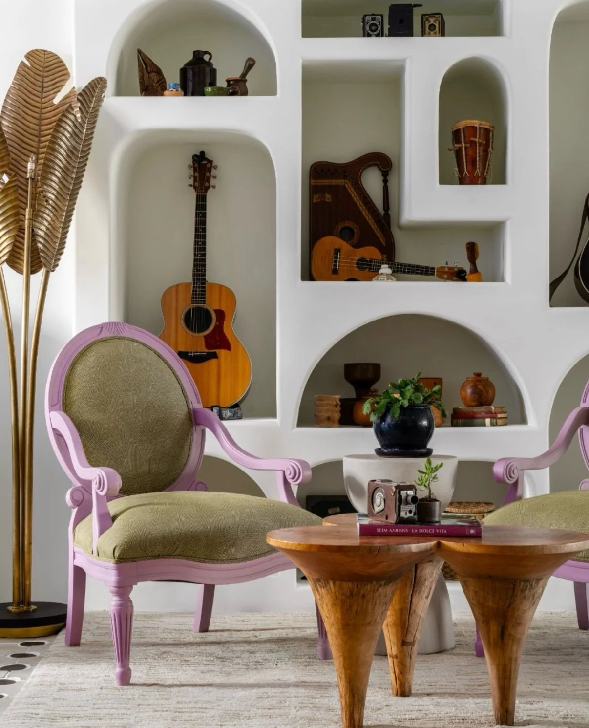 A home should be a reflection of you; your experiences&hellip; lifestyle&hellip; passions&hellip;

For these music lovers, hitting the right note was key when designing this music lounge. This Adobe style bookcase becomes a legacy wall filled with in