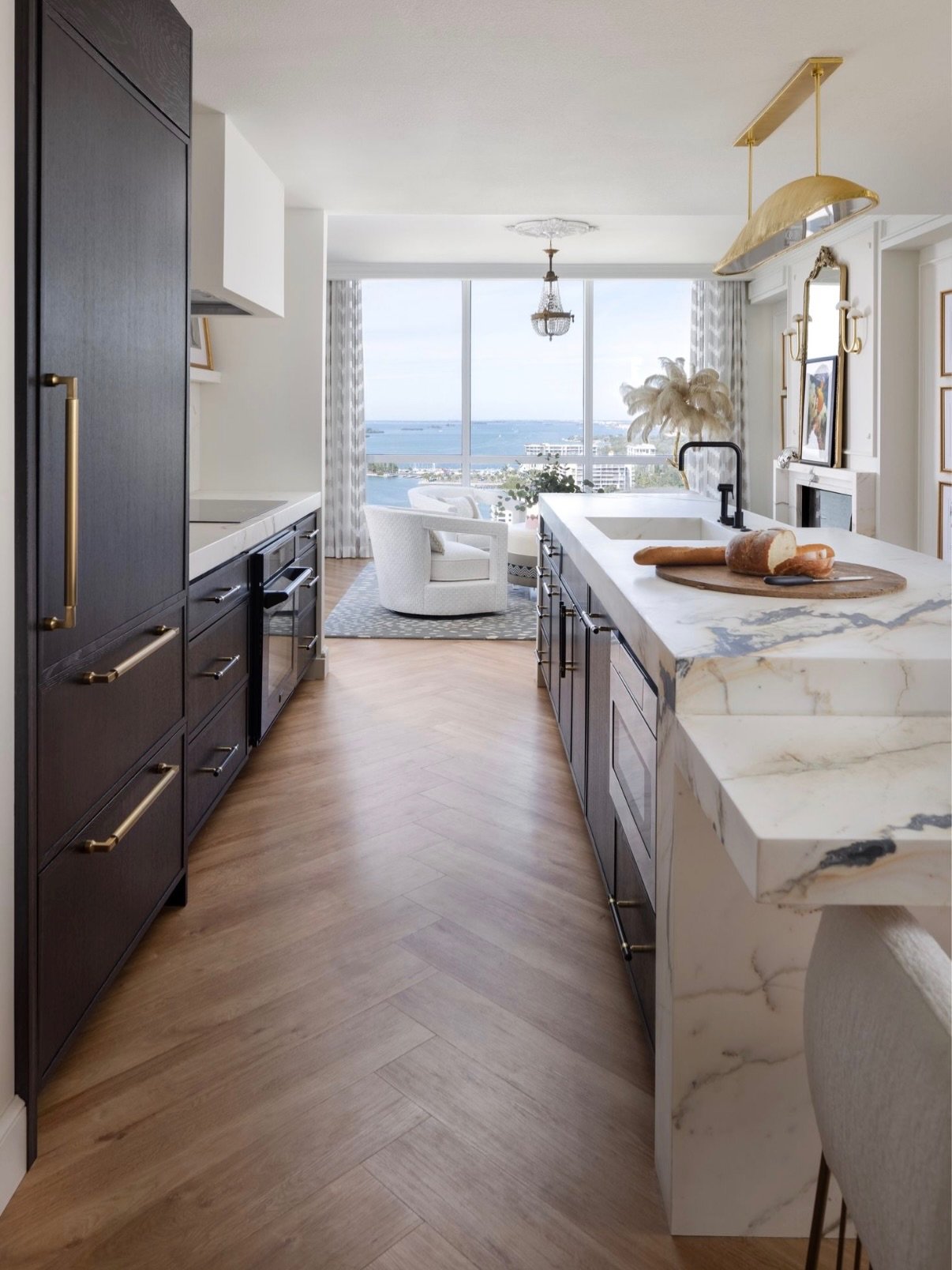 I&rsquo;ve been at @kbis_official this week to share my expertise alongside colleagues, connect with industry friends, and of course view the latest collections and designs from my favorite kitchen &amp; bath brands. ❣️

I&rsquo;m getting inspired fo