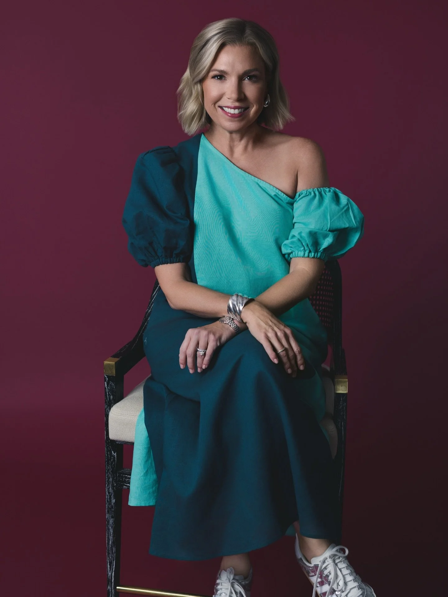 Happy International Women&rsquo;s Day! To all the women of the world, you are extraordinary, shine bright ✨ And a special shoutout to the women who are by my side every day at @lisagilmoredesign, thank you, Kristin, Cheyenne, Nicole, &amp; Myah 💓