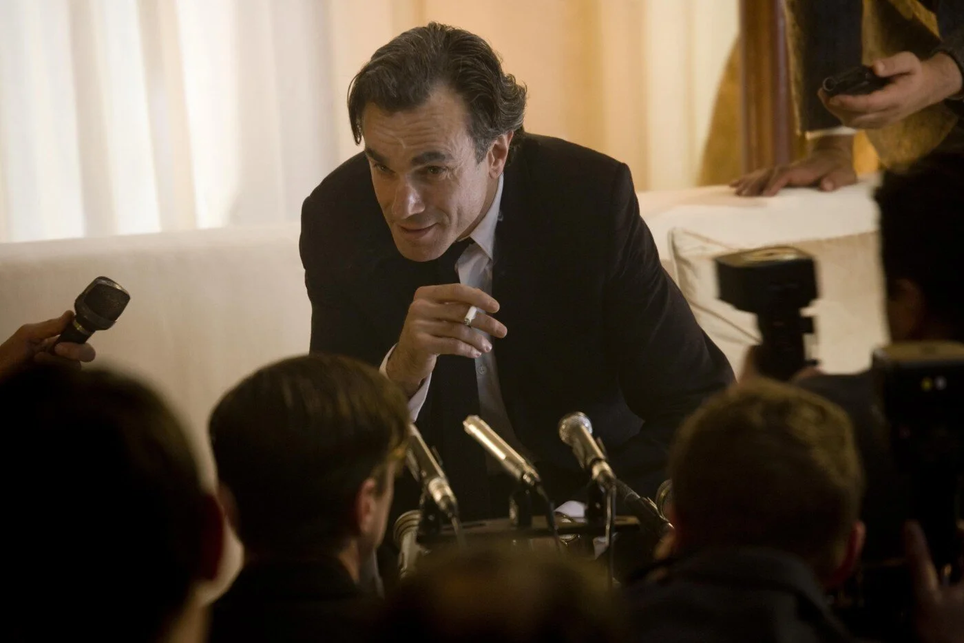 nine-movie-review.jpg