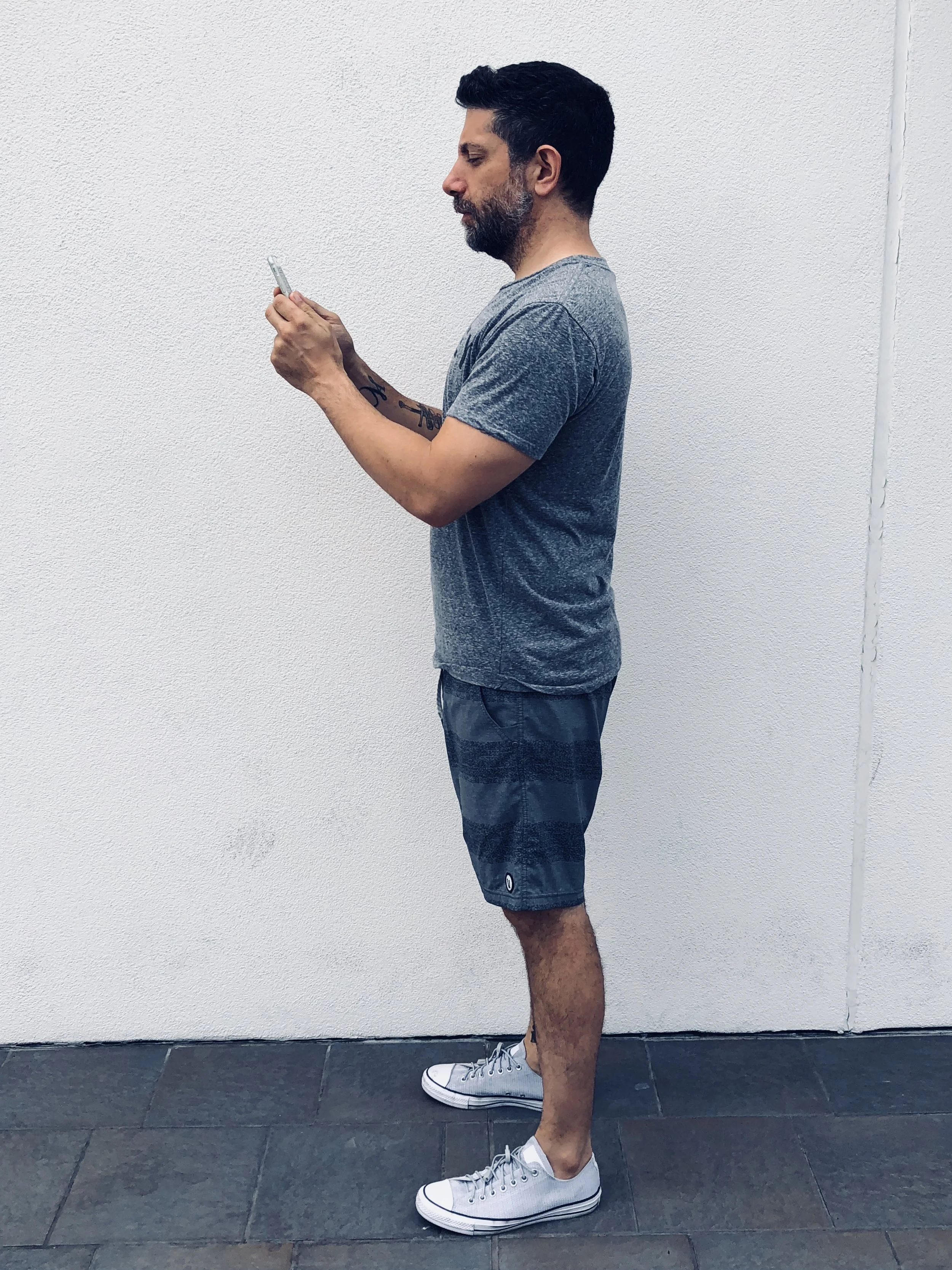 Straight spine. Good posture.