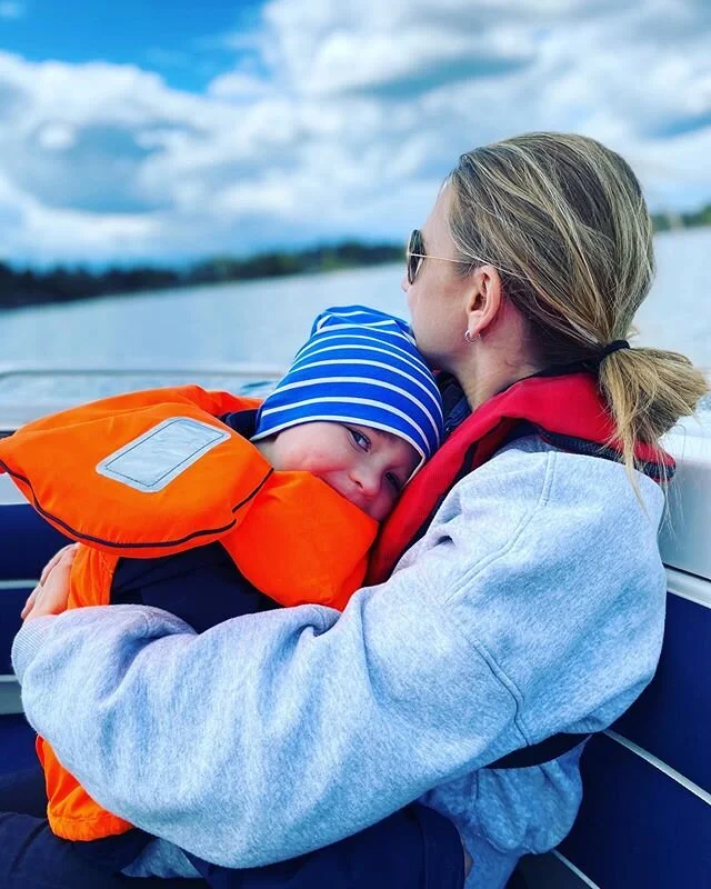 Ville inte sl&auml;ppa mamma p&aring; premi&auml;rturen men det gjorde mig inget, det var bara S&Aring; mysigt! ❤️| #b&aring;ttur #sk&auml;rg&aring;rden
