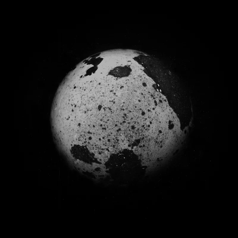  dark, dirt, 2000, gelatin silver print, 25x25 inch 