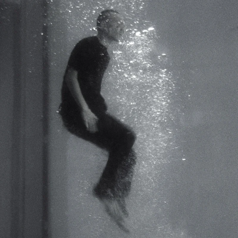  untitled, from &lt;walks on water&gt; series, 2004, c-print 