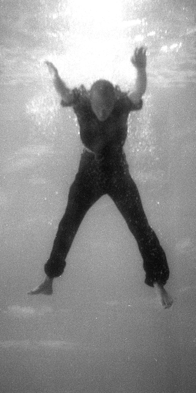  untitled, from &lt;walks on water&gt; series, 2004, gelatine silver print 