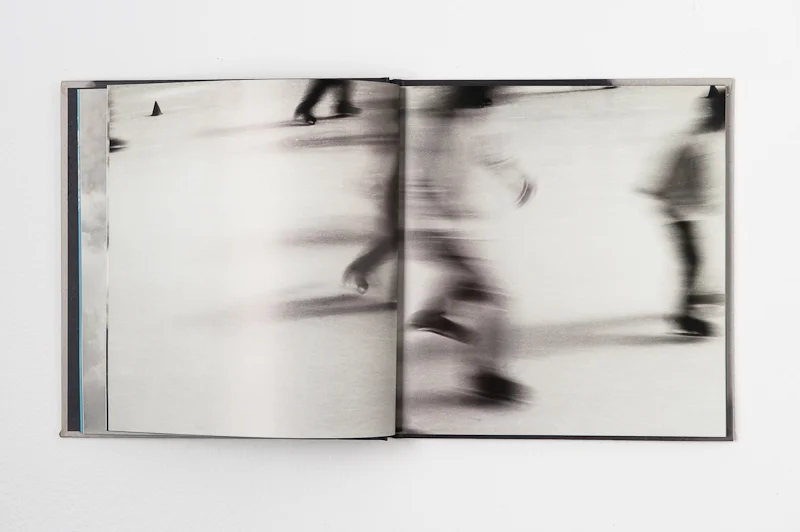   Walks on Water , 2004, 76 pages, 22 x 23 cm, Noonbit, ISBN 9788974090364 
