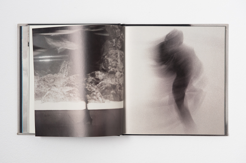  Walks on Water , 2004, 76 pages, 22 x 23 cm, Noonbit, ISBN 9788974090364 