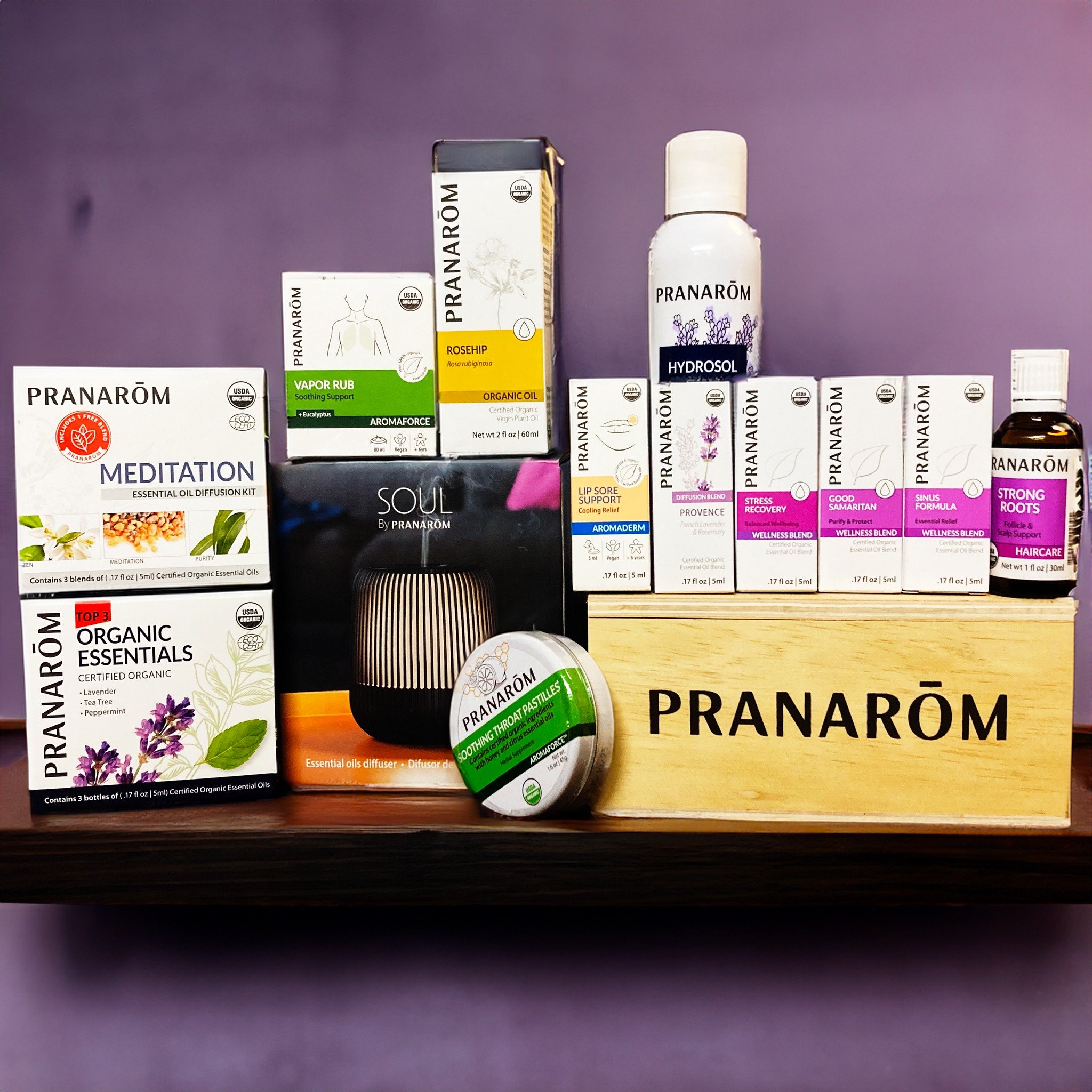 GIVEAWAY TIME! We're partnering with @pranarom_usa to give away an amazing mothers day essential oil gift set!

Just like this post and make sure to be following both the Rainbow Blossom and the Pranarom accounts and this essential oil mothers day gi