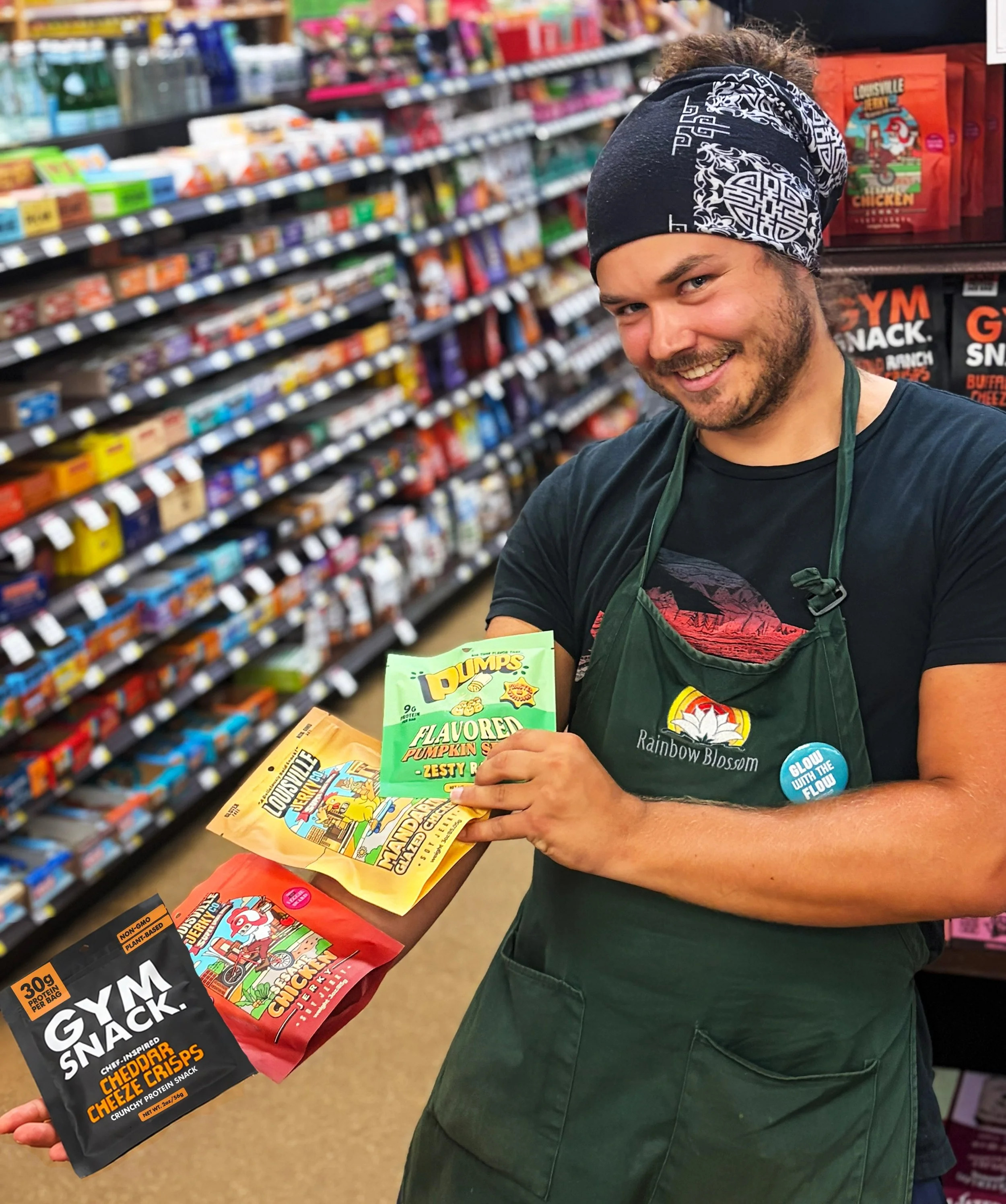 Check out Riley&rsquo;s spread from @louisvillebrands 

@thegymsnack are planet based protein-packed snacks featuring crunchy, savory crisps with 30g of protein and no seed oils.

@louveganjerky is your favorite local soy protein jerky available in a