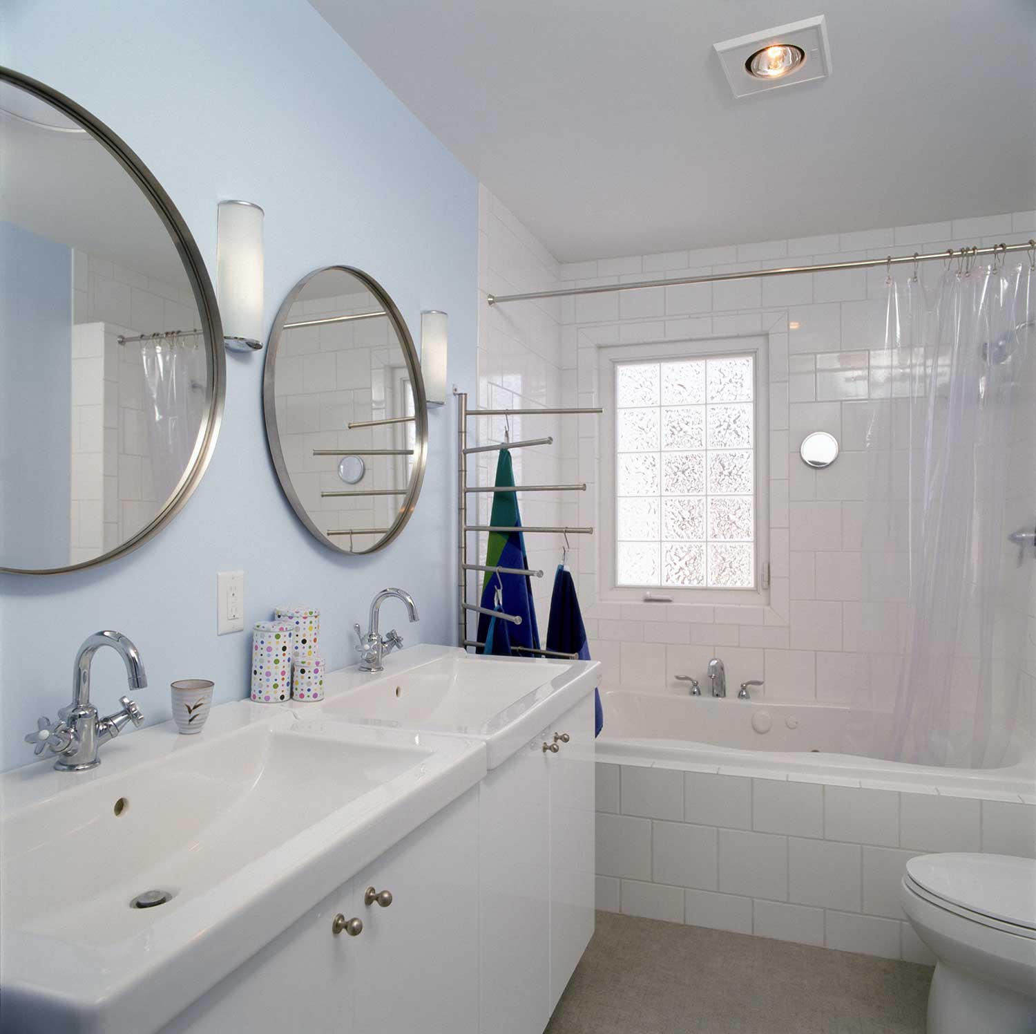 Ramaley-&-Holiman-bathroom-Melvin.jpg