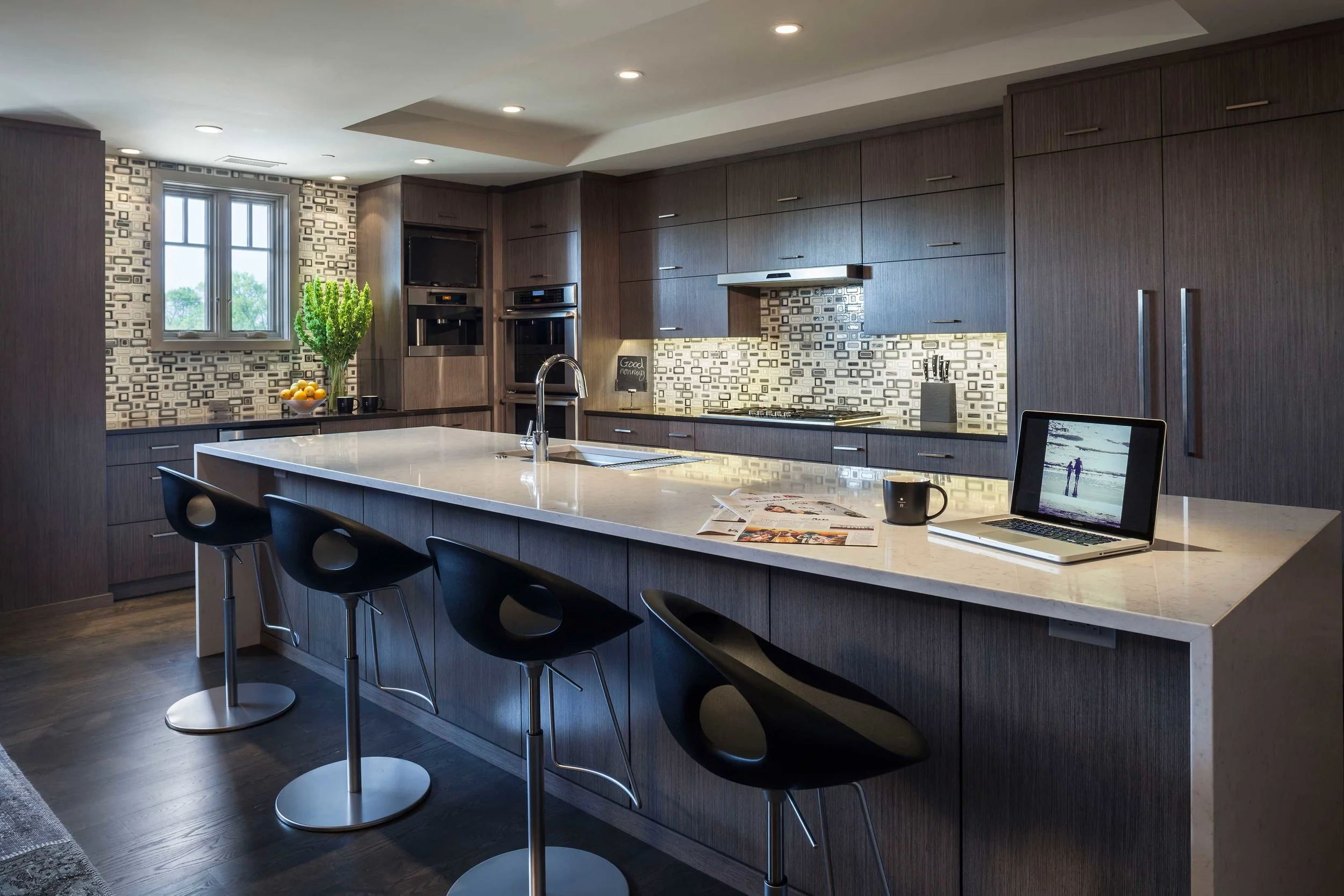 Tenuta-Kitchen-Overview-Brian-Droege.jpg