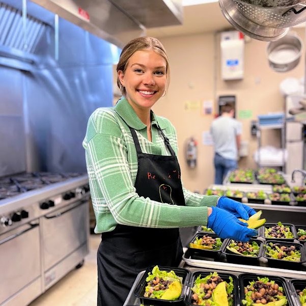 Meet Peyton! Peyton is Revive &amp; Thrive&rsquo;s nutrition intern for the summer. She is a returning junior at Michigan State University majoring in dietetics. She has a service-driven heart and is passionate about using nutrition to manage disease
