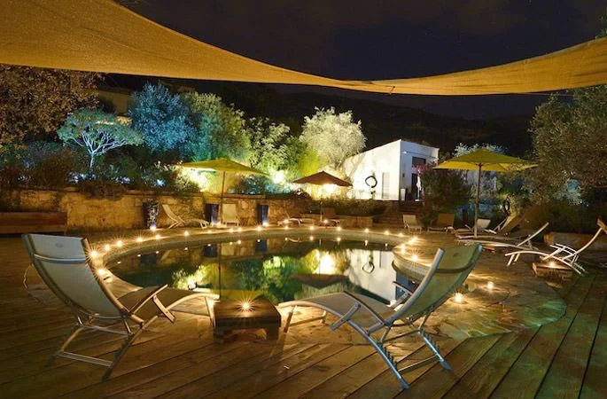 bleu-azur_piscine_chauffee.jpg