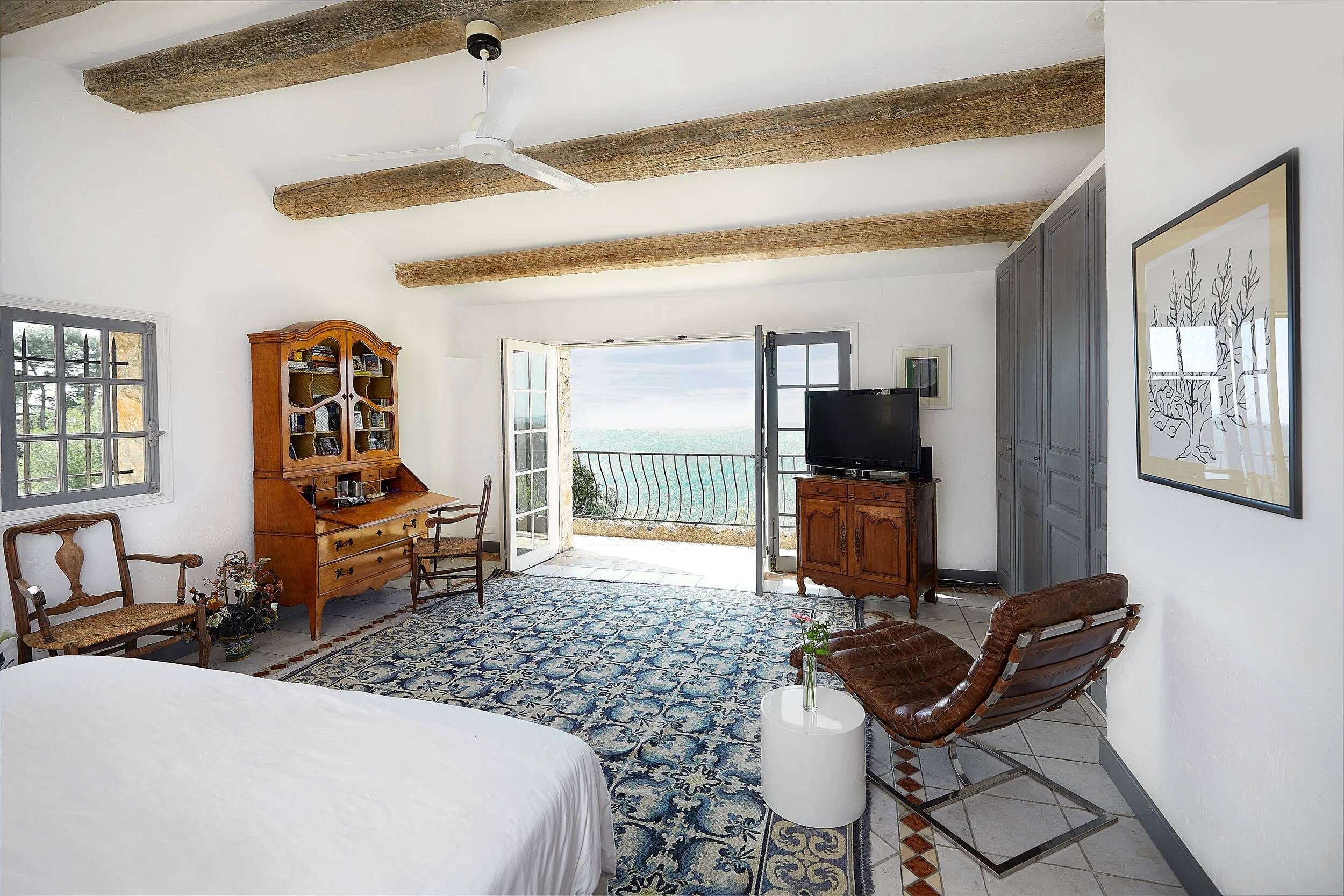 Lux-Yoga-2019-by-Chelone-Wolf-Villa-Room.jpg