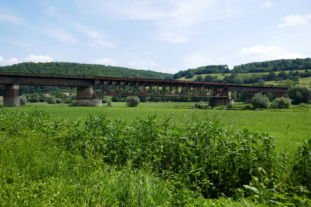 Tote Eisenbahnbrücke über die Weser