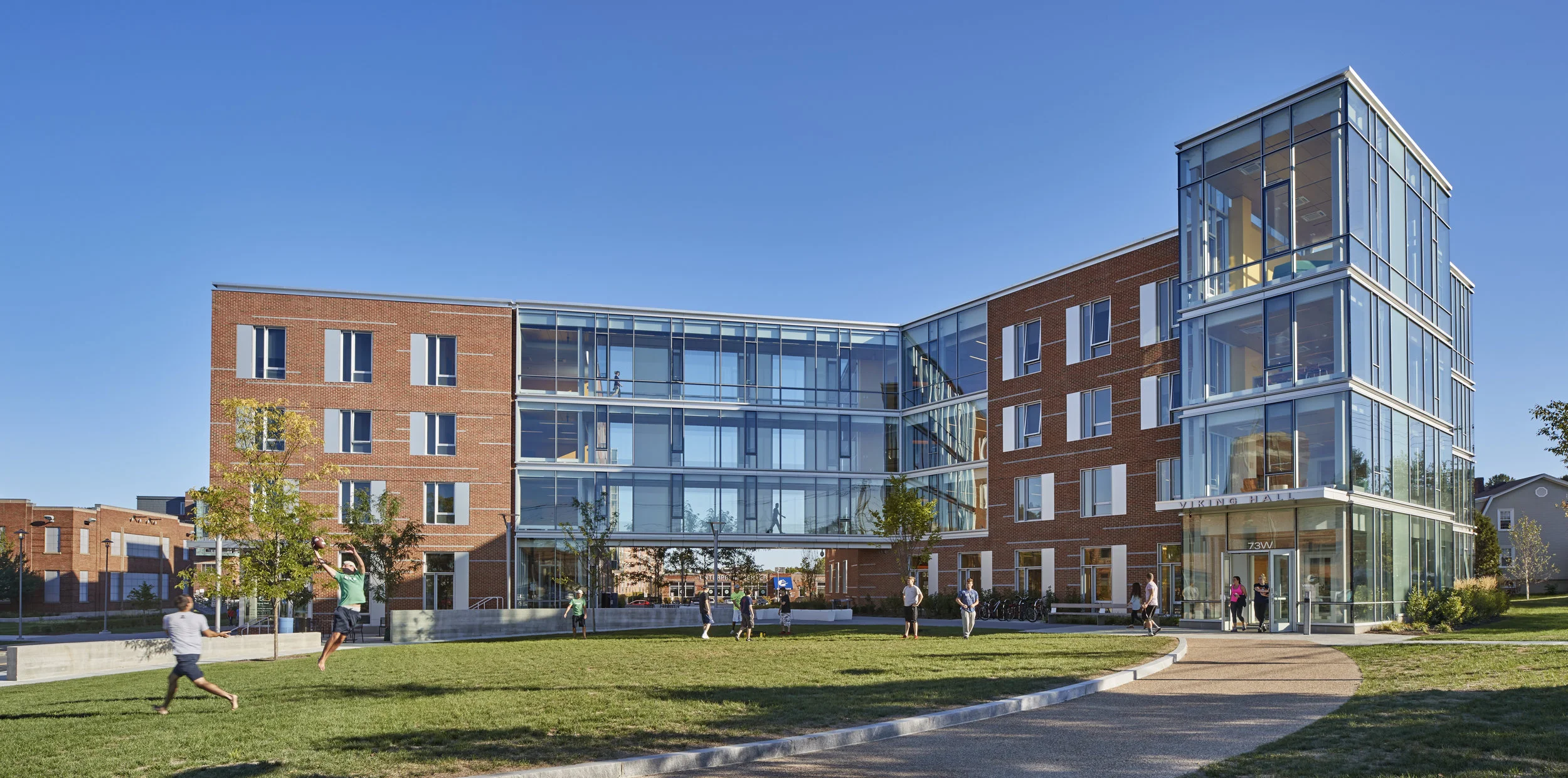 WR_SalemState_VikingHall_01_150dpi.jpg
