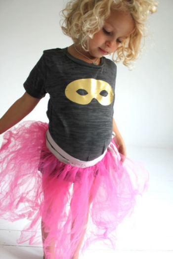 This ATSUYO ET AKIKO Tutu puts the play back into Dress Up. ATSUYO ET AKIKO is a Brooklyn-Based Brand, and their clothes are made-in-the-USA! I absolutely love the quirky playfulness of this brand; you can get this Tutu on their web-site or at J.Crew.com . I love how the Tutu is being worn with a Cat Mask graphic t-shirt… absolutely Tutu Cute!