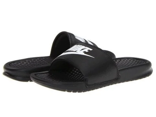 The Nike Kids Benassi is a super comfy and super sporty Slide. Your Little One will be ready for warmer weather with these superior comfort Slides that have a jersey lining and foam package. 