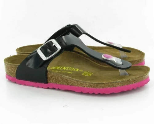 This Birkenstock Gizeh Kids Toe Post Sandals Black Pink are my favorite Birkenstocks for girls. I Love the Black upper with the pop of Pink at the toe post and at the sole- they are just girly enough while still being very cool! Pop colored soles were a trend in sandals last summer, and will continue to be a trend into this summer as well.