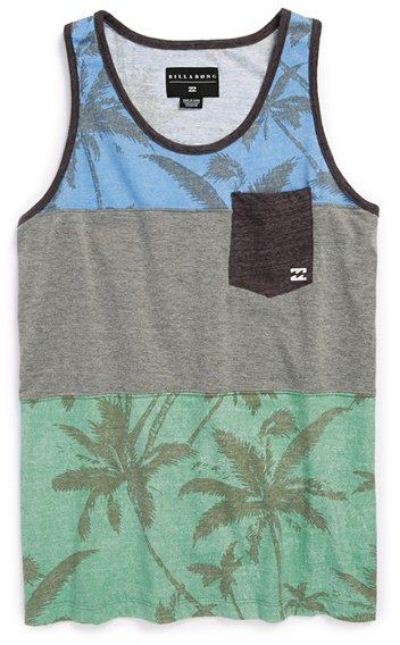 This Billabong La Palma Tank adds a dose of laid-back cool to your little ones seasonal style with this stylin' tank. It has a pocket at left chest, with Billabong logo at the pocket and has palm tree print at top and bottom panels.
